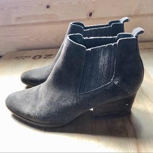 CROWN VINTAGE Tan Booties, Size 8.5